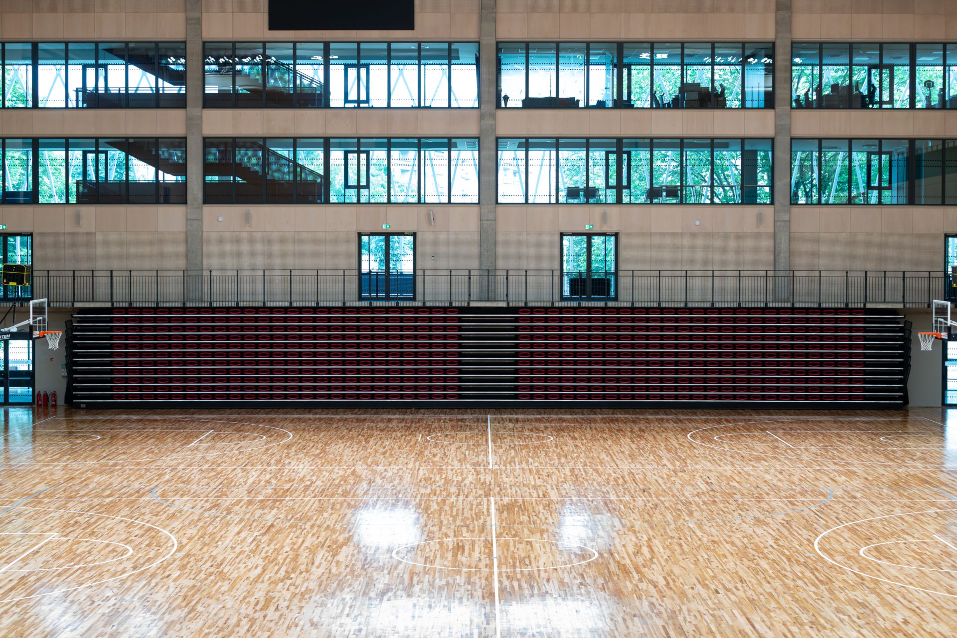 Komandu sporta spēļu halle